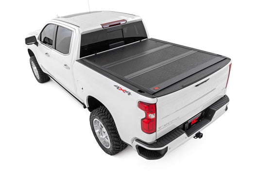 Hard Low Profile Bed Cover | 5'10" Bed | Chevy/GMC 1500 (19-24)